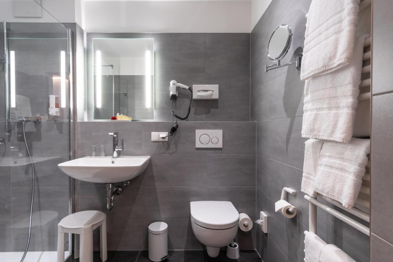 Hotel Elysee Seligenstadt Ngoại thất bức ảnh