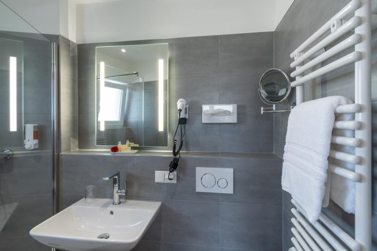 Hotel Elysee Seligenstadt Ngoại thất bức ảnh