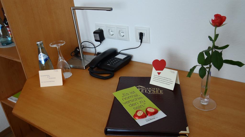 Hotel Elysee Seligenstadt Ngoại thất bức ảnh